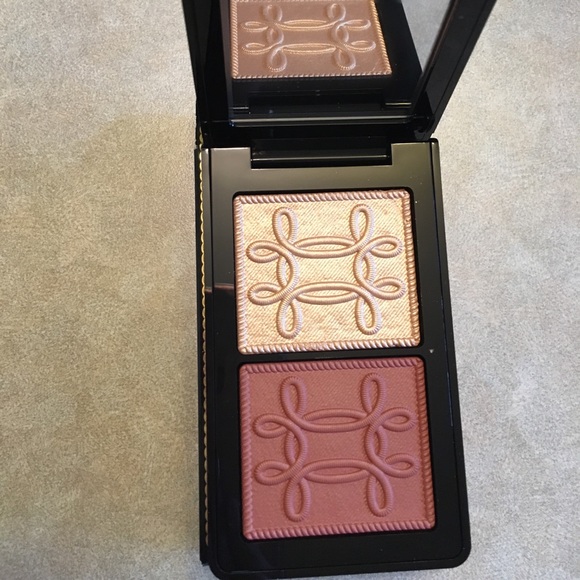 MAC Cosmetics Other - NWB MAC Nutcracker Sweet Copper Face Compact